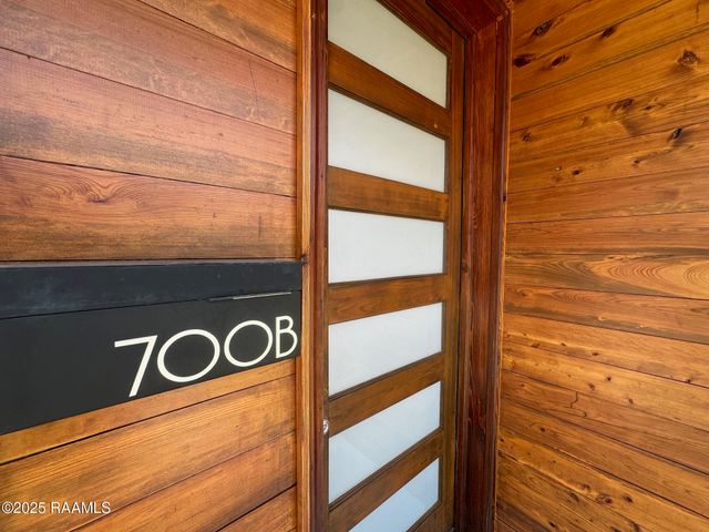 700 S St. Antoine Street B, Lafayette, LA 70501