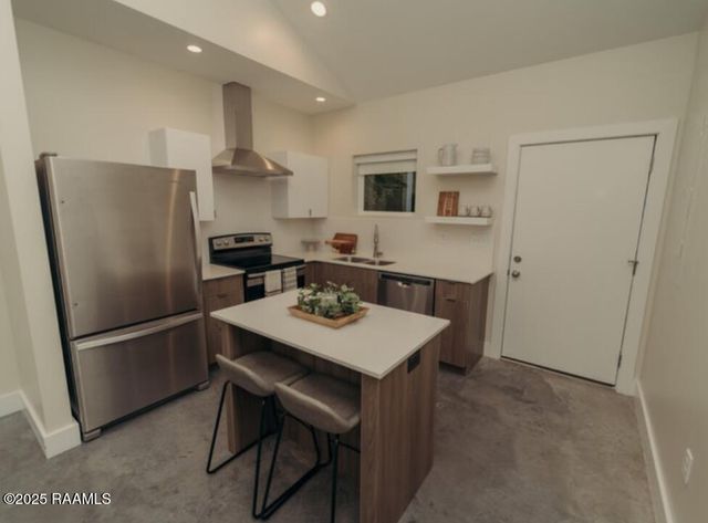 700 S St. Antoine Street B, Lafayette, LA 70501