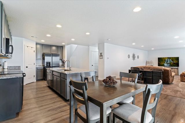 4276 W 6025 S, Roy, UT 84067