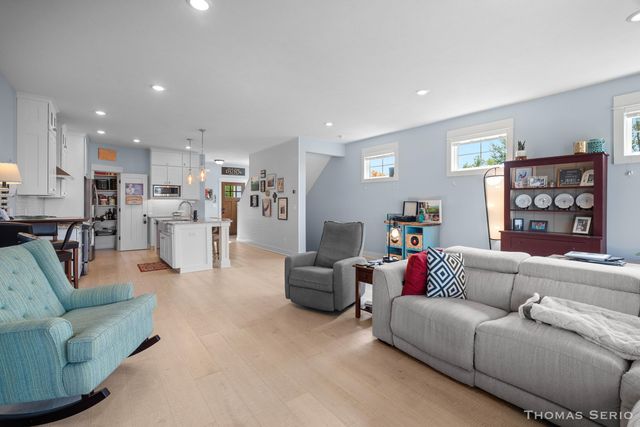 940 S Lake Street, Whitehall City, MI 49461