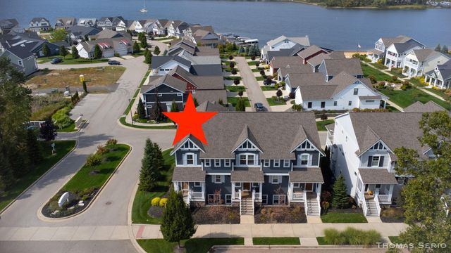 940 S Lake Street, Whitehall City, MI 49461