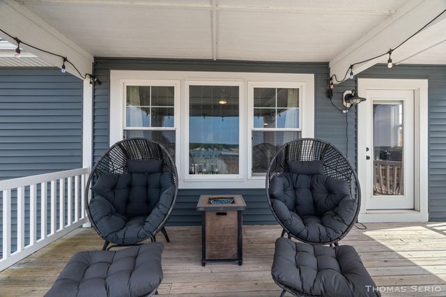 940 S Lake Street, Whitehall City, MI 49461