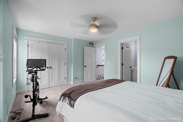 940 S Lake Street, Whitehall City, MI 49461