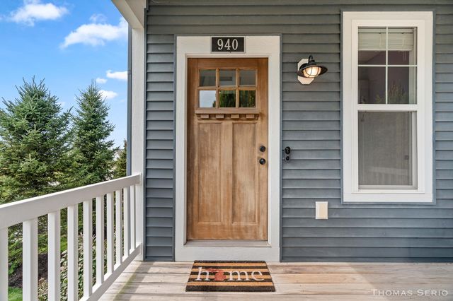 940 S Lake Street, Whitehall City, MI 49461