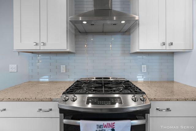 940 S Lake Street, Whitehall City, MI 49461