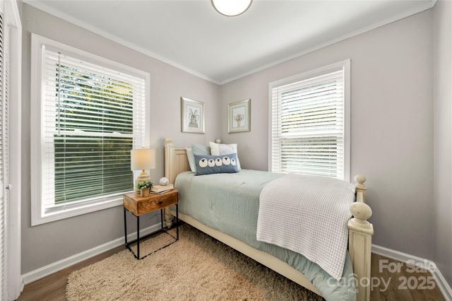 425 25th Street SW, Hickory, NC 28602