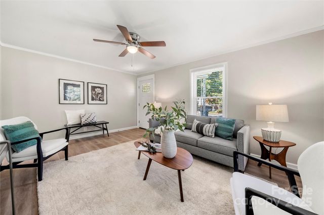 425 25th Street SW, Hickory, NC 28602