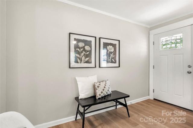 425 25th Street SW, Hickory, NC 28602