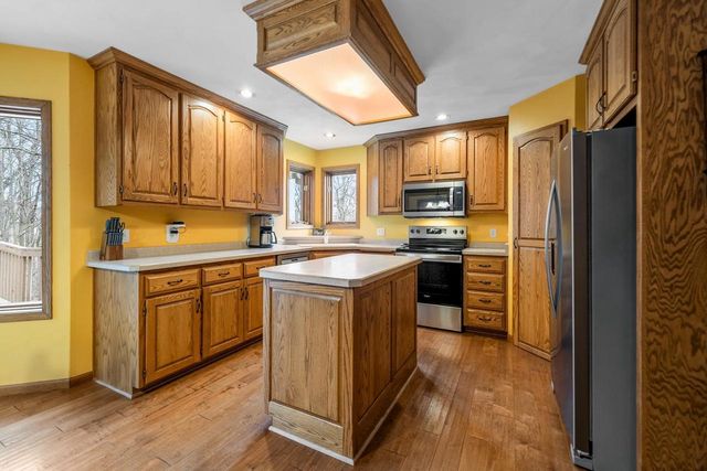 N328 RED TAIL LANE, Appleton, WI 54915