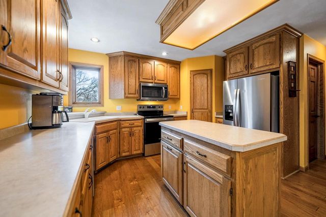 N328 RED TAIL LANE, Appleton, WI 54915