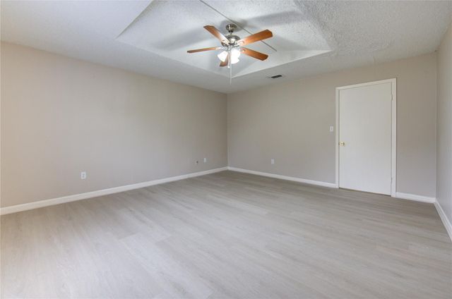 212 Quaker Drive A1, Friendswood, TX 77546