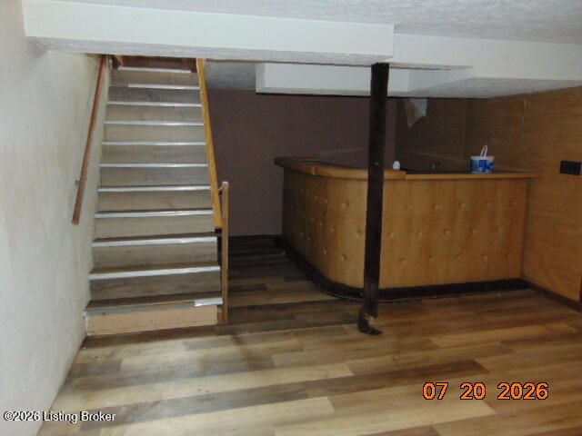 1524 Sanders Ln, Louisville, KY 40216