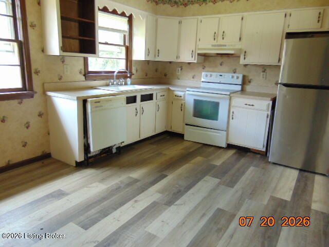 1524 Sanders Ln, Louisville, KY 40216