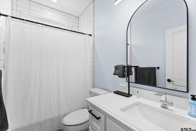 10374 State Hwy 204, Cushing, TX 75760