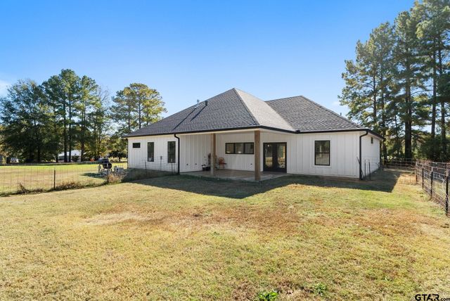 10374 State Hwy 204, Cushing, TX 75760