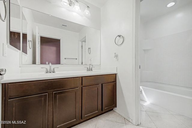 7976 S Dolphin Way, Tucson, AZ 85756