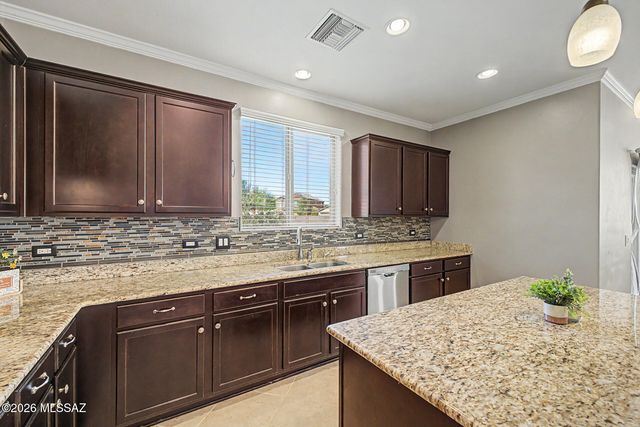 7976 S Dolphin Way, Tucson, AZ 85756
