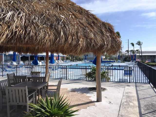 S 818 Emerald Drive, Key Largo, FL 33037