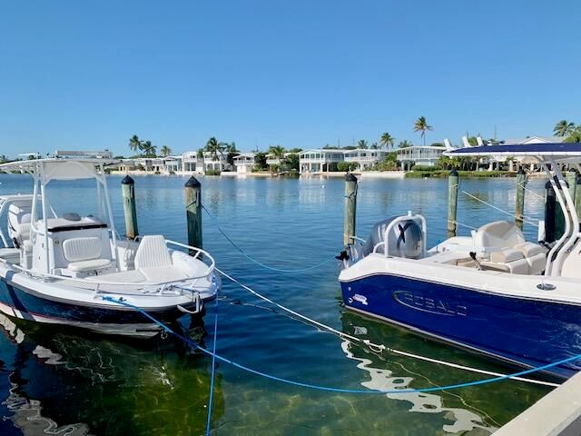 S 818 Emerald Drive, Key Largo, FL 33037