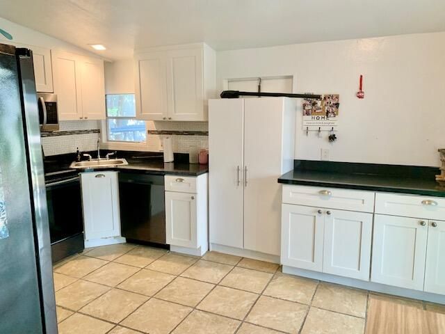 S 818 Emerald Drive, Key Largo, FL 33037