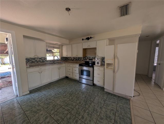 2731 17TH STREET, Sarasota, FL 34234