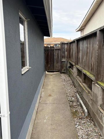 1675 Luxton Street, Seaside, CA 93955