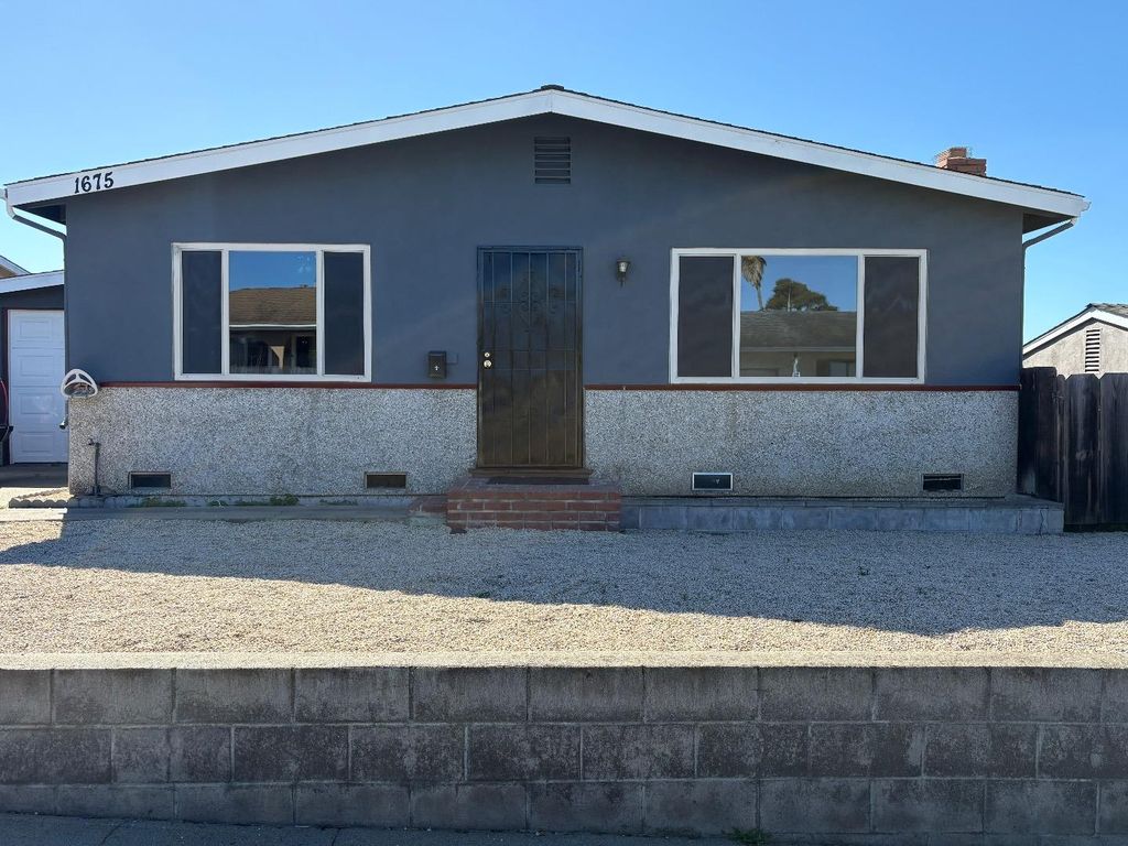 1675 Luxton Street, Seaside, CA 93955