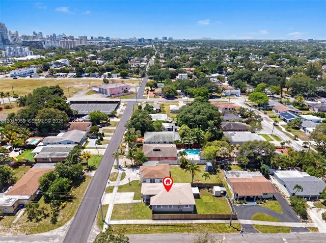 200 SW 2nd Ave, Hallandale Beach, FL 33009