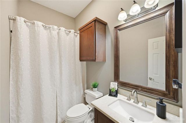 4200 Palm Grove Drive, Palmhurst, TX 78573