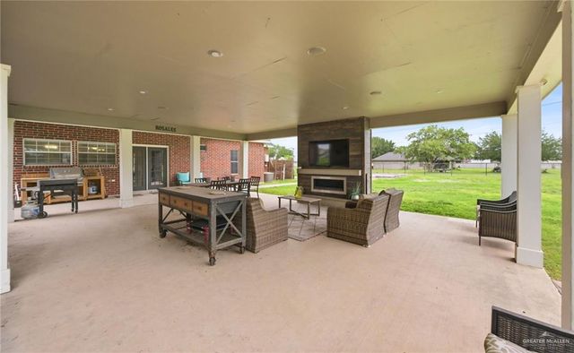 4200 Palm Grove Drive, Palmhurst, TX 78573