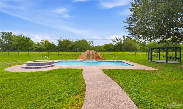 4200 Palm Grove Drive, Palmhurst, TX 78573