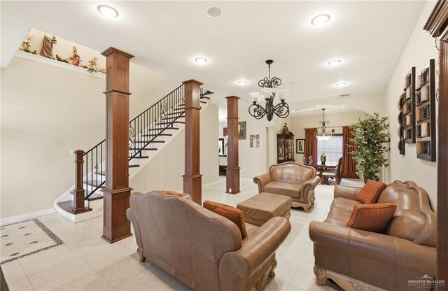 4200 Palm Grove Drive, Palmhurst, TX 78573