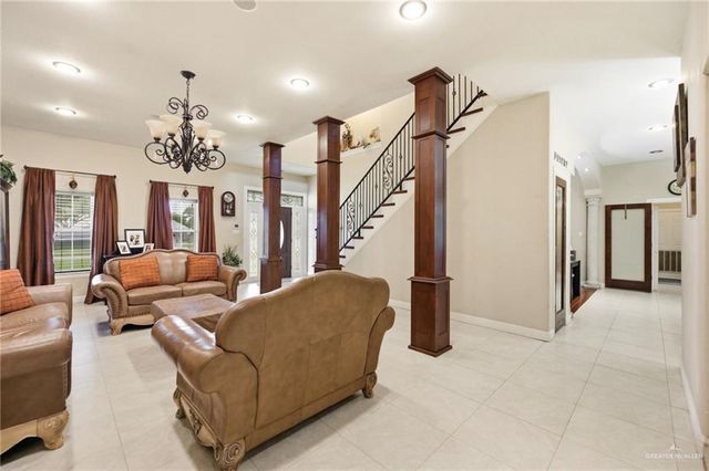 4200 Palm Grove Drive, Palmhurst, TX 78573