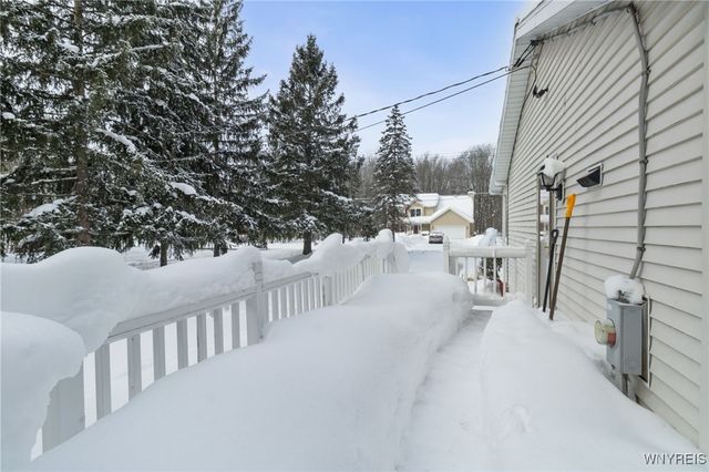 7441 Derby Road, Evans, NY 14047