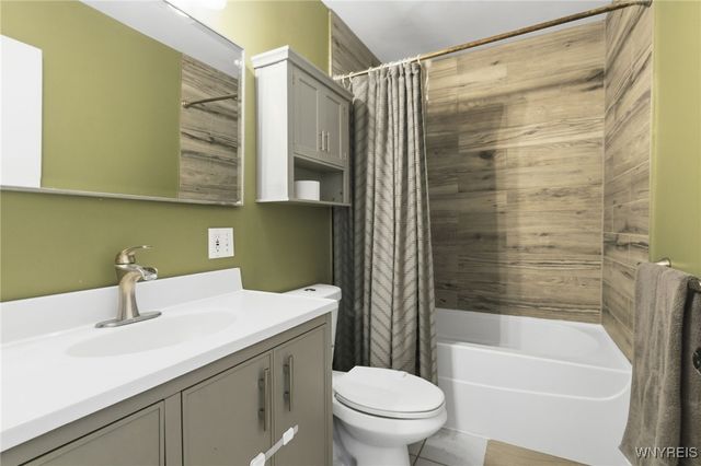 7441 Derby Road, Evans, NY 14047