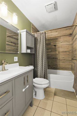 7441 Derby Road, Evans, NY 14047