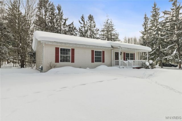 7441 Derby Road, Evans, NY 14047