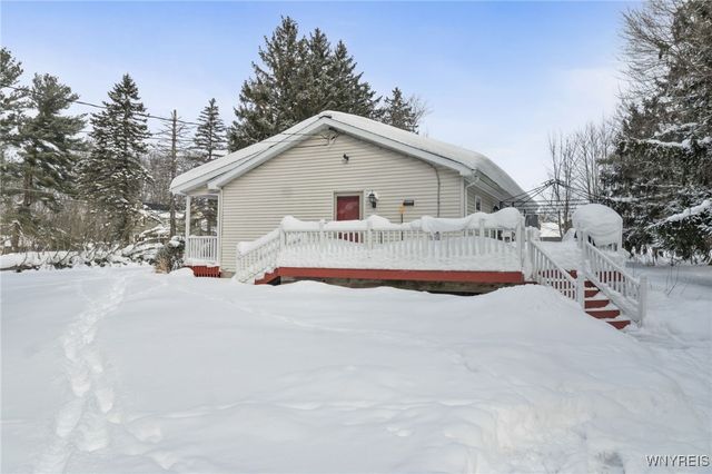 7441 Derby Road, Evans, NY 14047