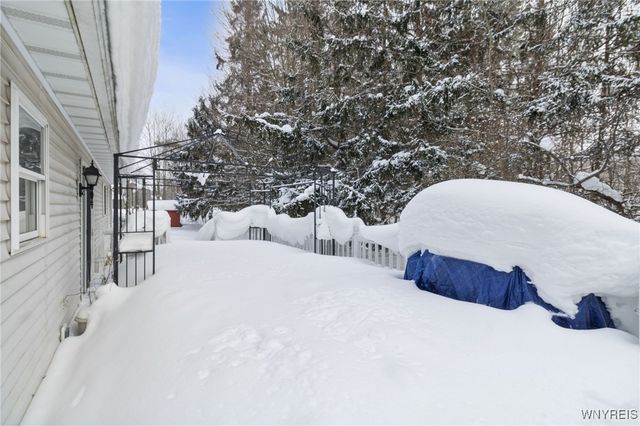 7441 Derby Road, Evans, NY 14047