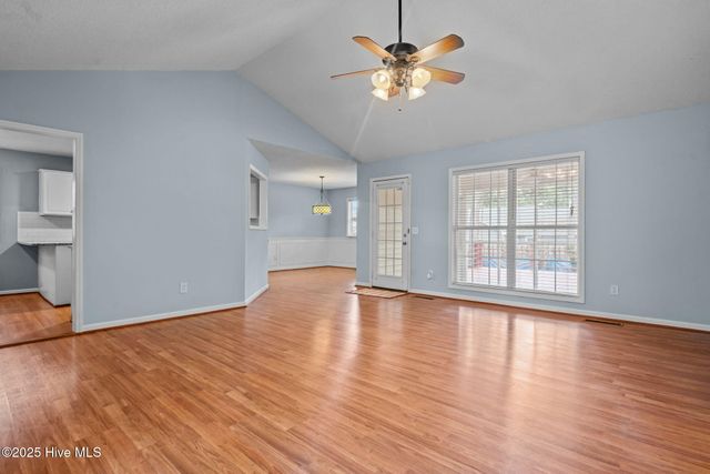 40 Sawmill Road W, Pinehurst, NC 28374