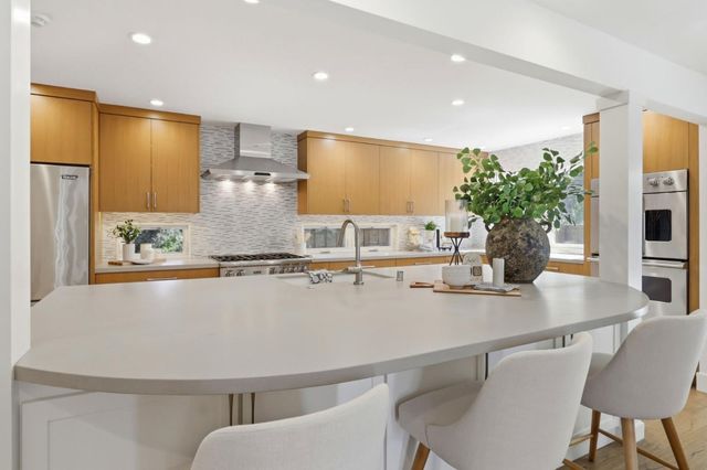 116 Brocastle Way, Los Gatos, CA 95032