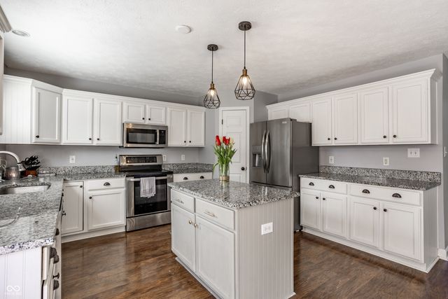 10899 Woodward Drive, Fishers, IN 46037