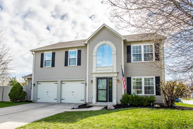10899 Woodward Drive, Fishers, IN 46037