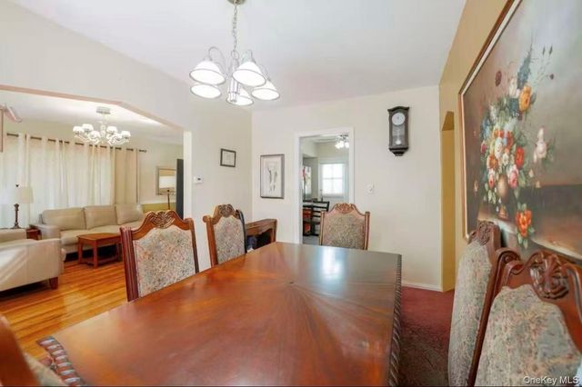 636 S 13th Street, New Hyde Park, NY 11040