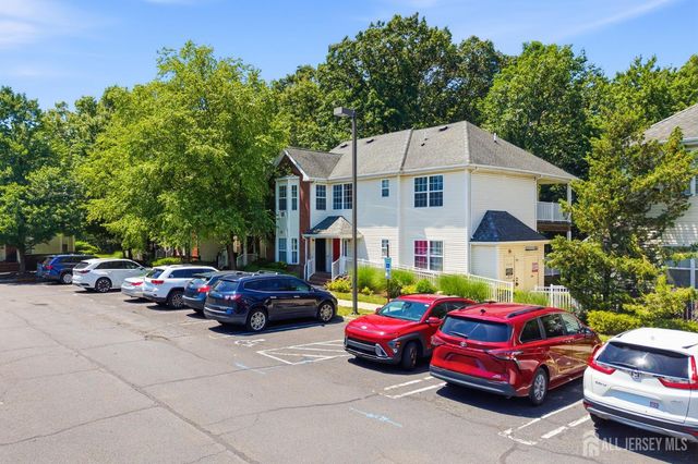 141 Forest Drive, Piscataway, NJ 08854