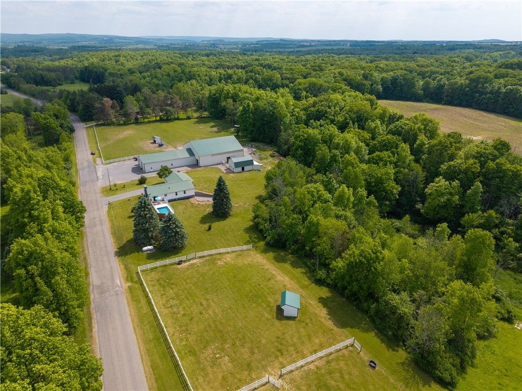 2560 Pond Road, Lima, NY 14485