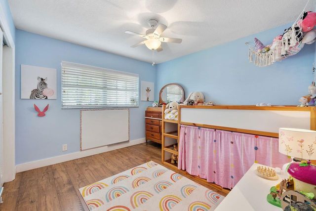 1530 NE 53rd Street, Fort Lauderdale, FL 33334