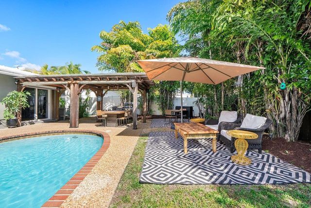 1530 NE 53rd Street, Fort Lauderdale, FL 33334