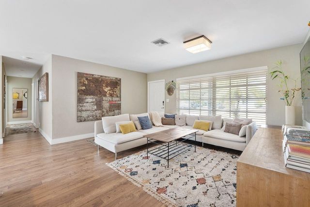 1530 NE 53rd Street, Fort Lauderdale, FL 33334