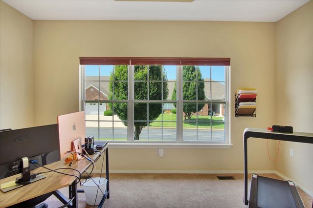 1362 N Sandy Creek Circle 4, Nixa, MO 65714